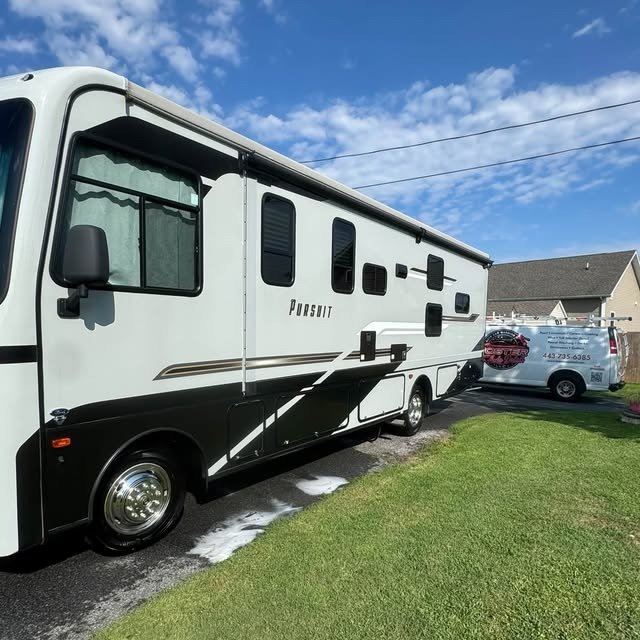 21 ft – 30 ft RV Detailing
